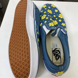 Vans Classic Floral Slip-On shoes $48, never worn. Super fun pattern!